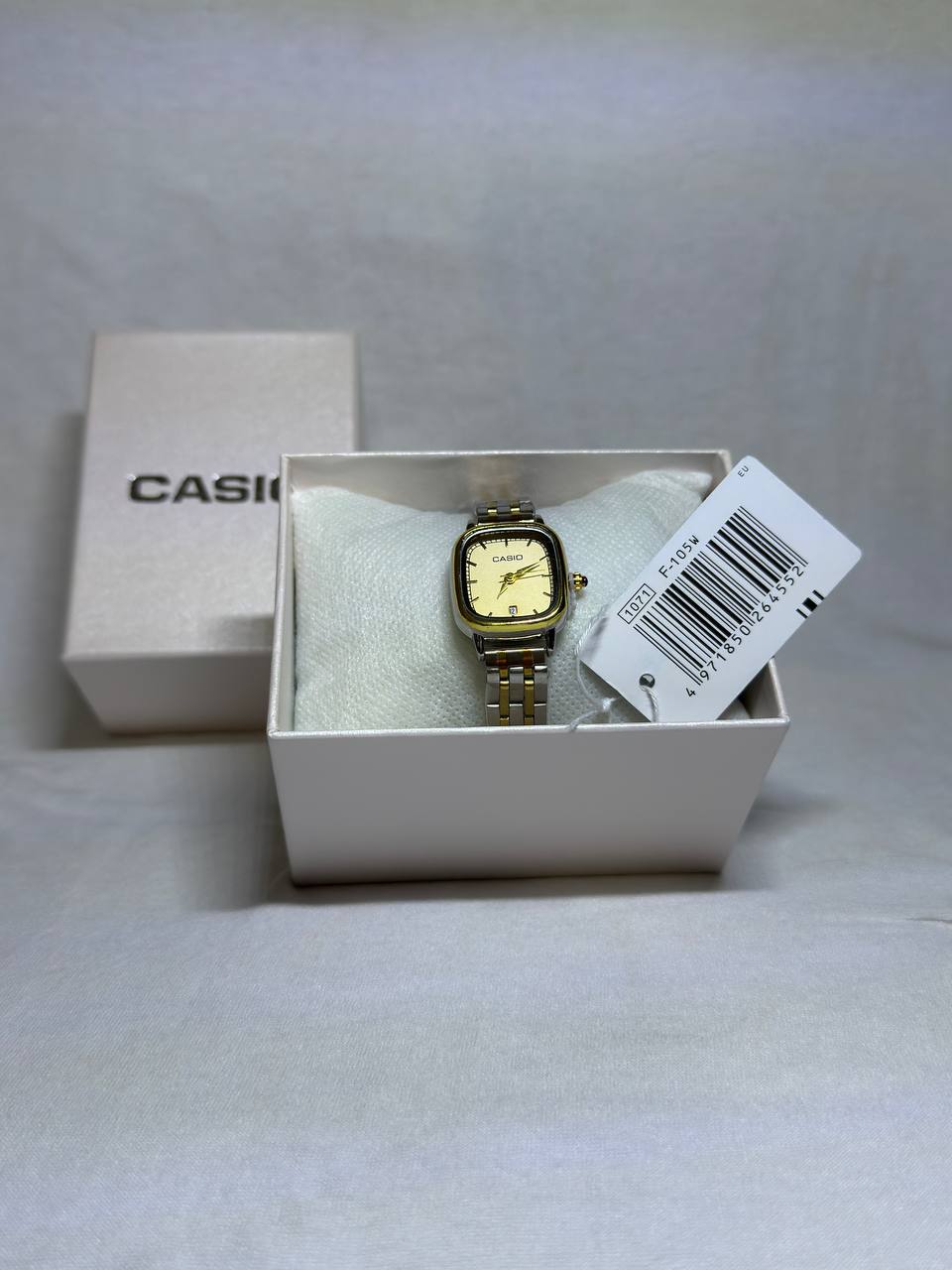 Monter CASIO ™ ساعة نسائية